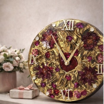 Aukso Luitas Gėlėse